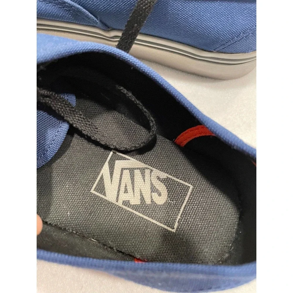 Vans Men's Size 7 Women's 8.5 Blue Low-Top Sneakers Lace Up Canvas‎ Skate Shoes